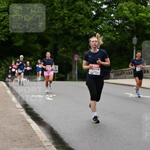 14.06.2026 - REWE Women's Run Dr. Thomas Lammeyer http://msf.ph/oto/9764644 14.06.2026 09:39:35 Laufen 11056, 57, 44444 meine-sportfotos.de