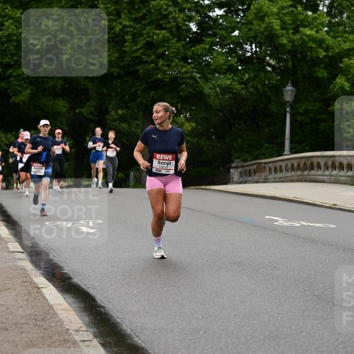 14.06.2026 - REWE Women's Run Dr. Thomas Lammeyer http://msf.ph/oto/9764679 14.06.2026 09:39:37 Laufen 10012 meine-sportfotos.de