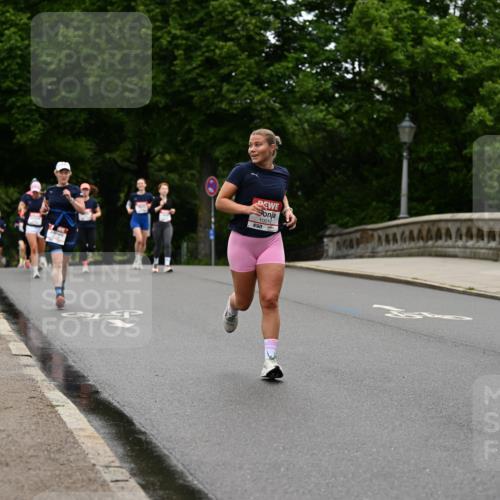 14.06.2026 - REWE Women's Run Dr. Thomas Lammeyer http://msf.ph/oto/9764683 14.06.2026 09:39:37 Laufen 10012 meine-sportfotos.de