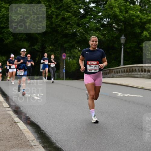 14.06.2026 - REWE Women's Run Dr. Thomas Lammeyer http://msf.ph/oto/9764690 14.06.2026 09:39:38 Laufen 10012 meine-sportfotos.de