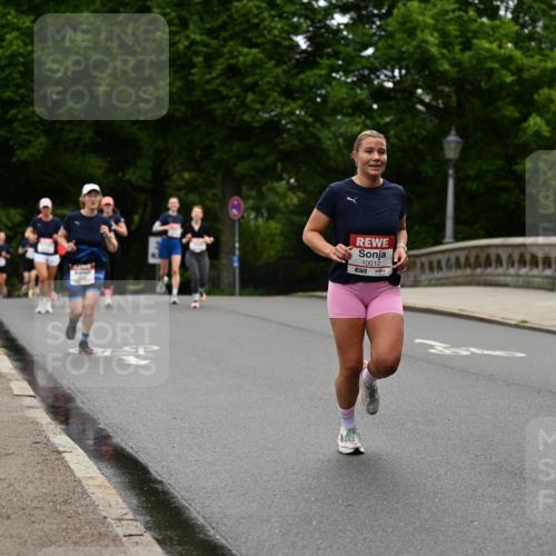14.06.2026 - REWE Women's Run Dr. Thomas Lammeyer http://msf.ph/oto/9764692 14.06.2026 09:39:38 Laufen 10012, 7 meine-sportfotos.de