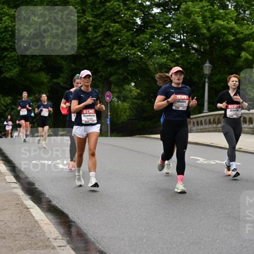 14.06.2026 - REWE Women's Run Dr. Thomas Lammeyer http://msf.ph/oto/9764759 14.06.2026 09:39:42 Laufen 11167, 10984, 11270, 4444444 meine-sportfotos.de