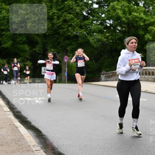 14.06.2026 - REWE Women's Run Dr. Thomas Lammeyer http://msf.ph/oto/9764880 14.06.2026 09:39:53 Laufen 10343, 7 meine-sportfotos.de