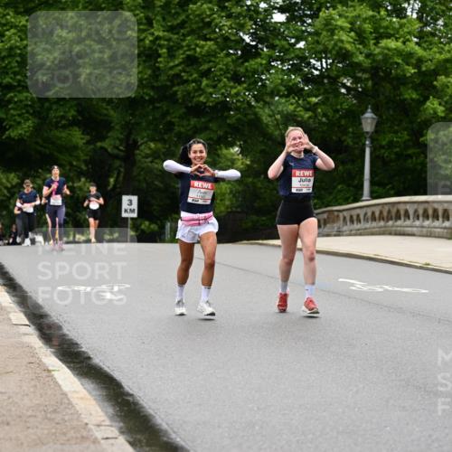 14.06.2026 - REWE Women's Run Dr. Thomas Lammeyer http://msf.ph/oto/9764891 14.06.2026 09:39:54 Laufen 3, 11502, 10434 meine-sportfotos.de