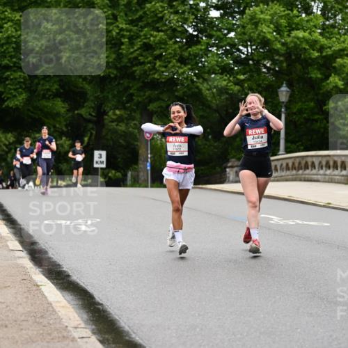14.06.2026 - REWE Women's Run Dr. Thomas Lammeyer http://msf.ph/oto/9764896 14.06.2026 09:39:55 Laufen 3, 10434, 11502, 7 meine-sportfotos.de