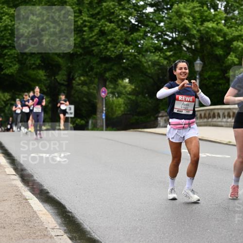 14.06.2026 - REWE Women's Run Dr. Thomas Lammeyer http://msf.ph/oto/9764908 14.06.2026 09:39:55 Laufen 11502, 10434 meine-sportfotos.de