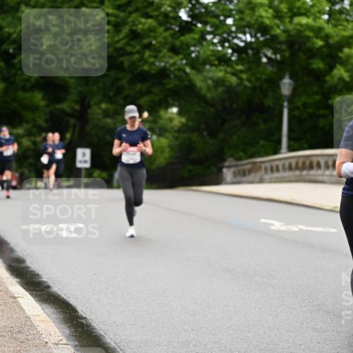 14.06.2026 - REWE Women's Run Dr. Thomas Lammeyer http://msf.ph/oto/9765001 14.06.2026 09:40:03 Laufen 10699, 7, 11335 meine-sportfotos.de