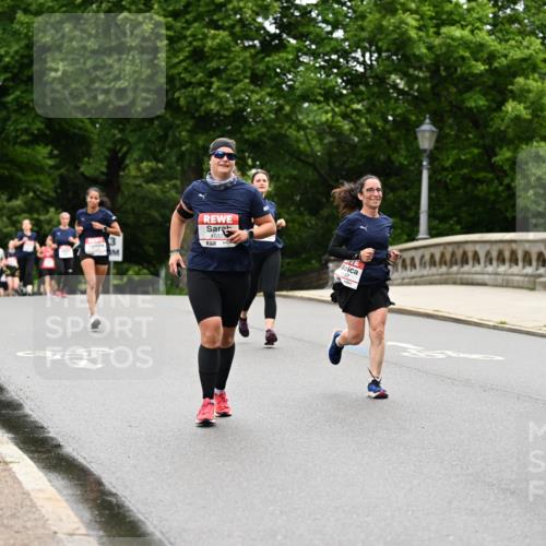 14.06.2026 - REWE Women's Run Dr. Thomas Lammeyer http://msf.ph/oto/9765052 14.06.2026 09:40:08 Laufen 1037, 57, 10526 meine-sportfotos.de