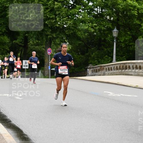 14.06.2026 - REWE Women's Run Dr. Thomas Lammeyer http://msf.ph/oto/9765081 14.06.2026 09:40:10 Laufen 11389, 11433, 7 meine-sportfotos.de