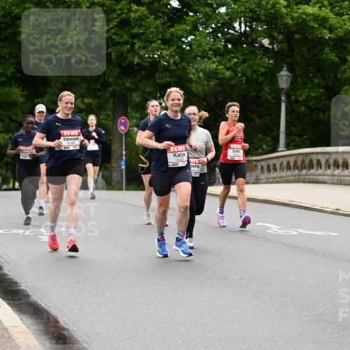 14.06.2026 - REWE Women's Run Dr. Thomas Lammeyer http://msf.ph/oto/9765182 14.06.2026 09:40:18 Laufen 10154, 10066, 857, 154 meine-sportfotos.de
