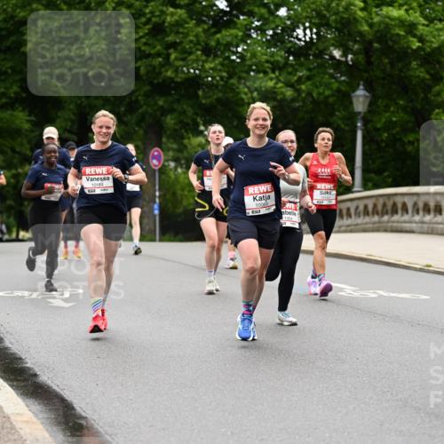 14.06.2026 - REWE Women's Run Dr. Thomas Lammeyer http://msf.ph/oto/9765184 14.06.2026 09:40:18 Laufen 10154, 57, 10066, 1454, 10150 meine-sportfotos.de