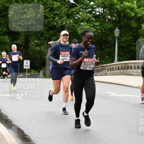 14.06.2026 - REWE Women's Run Dr. Thomas Lammeyer http://msf.ph/oto/9765229 14.06.2026 09:40:21 Laufen 10231, 10129, 57, 10662 meine-sportfotos.de