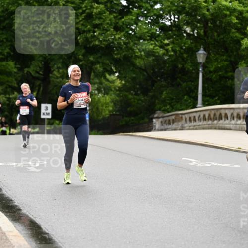 14.06.2026 - REWE Women's Run Dr. Thomas Lammeyer http://msf.ph/oto/9765251 14.06.2026 09:40:23 Laufen 3, 10783, 1130, 11387, 657 meine-sportfotos.de