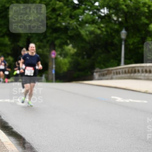 14.06.2026 - REWE Women's Run Dr. Thomas Lammeyer http://msf.ph/oto/9765331 14.06.2026 09:40:28 Laufen 10364 meine-sportfotos.de