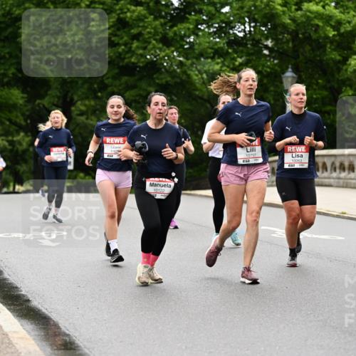 14.06.2026 - REWE Women's Run Dr. Thomas Lammeyer http://msf.ph/oto/9765500 14.06.2026 09:40:39 Laufen 11520, 10122, 57, 10757, 10063, 57, 10, 57, 110 meine-sportfotos.de