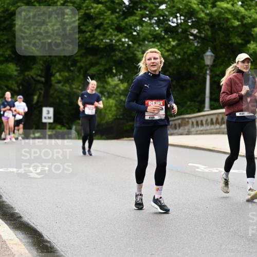 14.06.2026 - REWE Women's Run Dr. Thomas Lammeyer http://msf.ph/oto/9765549 14.06.2026 09:40:42 Laufen 407, 265, 7, 57 meine-sportfotos.de