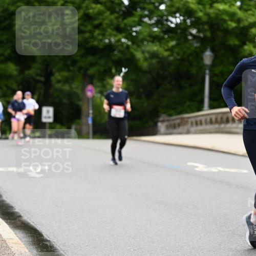 14.06.2026 - REWE Women's Run Dr. Thomas Lammeyer http://msf.ph/oto/9765568 14.06.2026 09:40:43 Laufen 10285, 57 meine-sportfotos.de