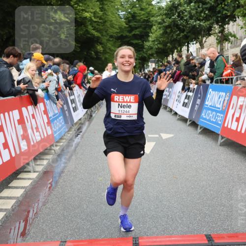 14.06.2026 - REWE Women's Run Strokosch-Dieckow http://msf.ph/oto/9765746 14.06.2026 09:51:52 Ziel 10589, 10925, 10999, 11218, 11244 meine-sportfotos.de