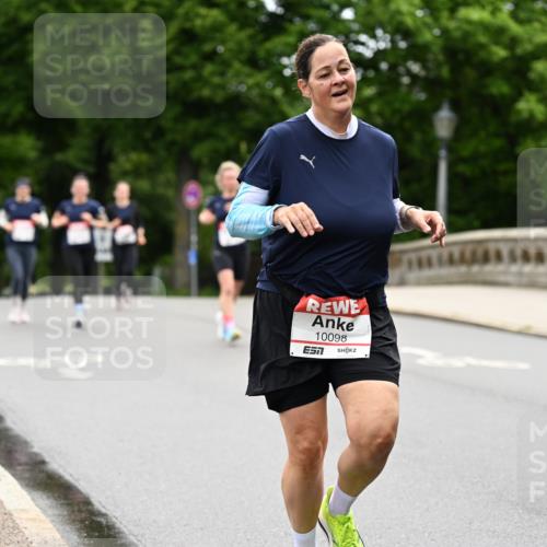14.06.2026 - REWE Women's Run Dr. Thomas Lammeyer http://msf.ph/oto/9765751 14.06.2026 09:40:56 Laufen 10098, 7 meine-sportfotos.de