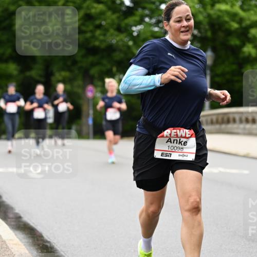 14.06.2026 - REWE Women's Run Dr. Thomas Lammeyer http://msf.ph/oto/9765753 14.06.2026 09:40:57 Laufen 10098 meine-sportfotos.de
