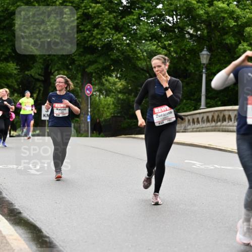 14.06.2026 - REWE Women's Run Dr. Thomas Lammeyer http://msf.ph/oto/9765817 14.06.2026 09:41:02 Laufen 10399, 10867, 10816 meine-sportfotos.de