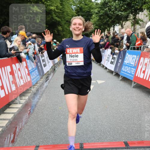 14.06.2026 - REWE Women's Run Strokosch-Dieckow http://msf.ph/oto/9765892 14.06.2026 09:51:52 Ziel 10589, 10925, 10999, 11218, 11244 meine-sportfotos.de