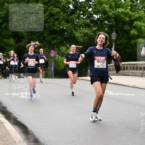 14.06.2026 - REWE Women's Run Dr. Thomas Lammeyer http://msf.ph/oto/9766004 14.06.2026 09:41:18 Laufen 11443, 11409, 7 meine-sportfotos.de