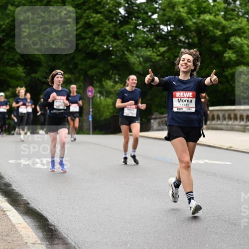 14.06.2026 - REWE Women's Run Dr. Thomas Lammeyer http://msf.ph/oto/9766006 14.06.2026 09:41:18 Laufen 11443, 11409, 7 meine-sportfotos.de