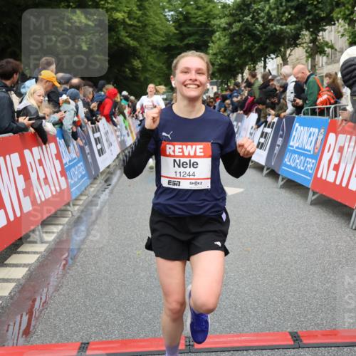 14.06.2026 - REWE Women's Run Strokosch-Dieckow http://msf.ph/oto/9766041 14.06.2026 09:51:52 Ziel 10589, 10925, 10999, 11218, 11244 meine-sportfotos.de