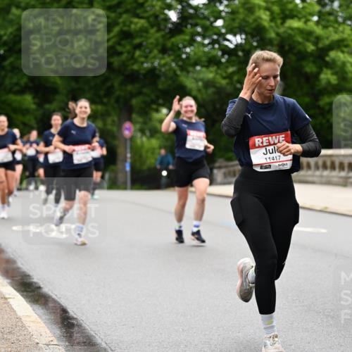 14.06.2026 - REWE Women's Run Dr. Thomas Lammeyer http://msf.ph/oto/9766149 14.06.2026 09:41:29 Laufen 11417, 11423 meine-sportfotos.de