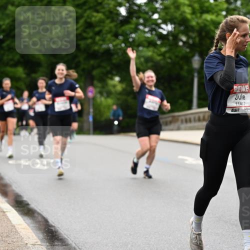 14.06.2026 - REWE Women's Run Dr. Thomas Lammeyer http://msf.ph/oto/9766154 14.06.2026 09:41:30 Laufen 407, 11417 meine-sportfotos.de