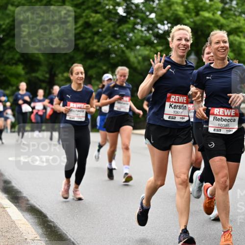 14.06.2026 - REWE Women's Run Dr. Thomas Lammeyer http://msf.ph/oto/9766268 14.06.2026 09:41:38 Laufen 10, 10611, 10385, 7, 11210, 7 meine-sportfotos.de