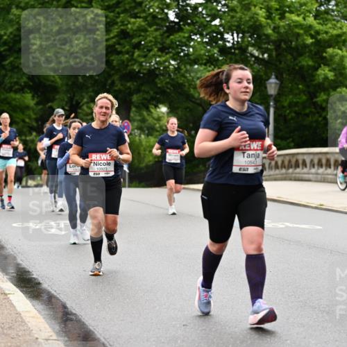 14.06.2026 - REWE Women's Run Dr. Thomas Lammeyer http://msf.ph/oto/9766381 14.06.2026 09:41:46 Laufen 1063, 10923, 57, 10543, 57 meine-sportfotos.de