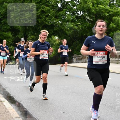14.06.2026 - REWE Women's Run Dr. Thomas Lammeyer http://msf.ph/oto/9766385 14.06.2026 09:41:47 Laufen 10923, 10638, 57, 10543, 57 meine-sportfotos.de
