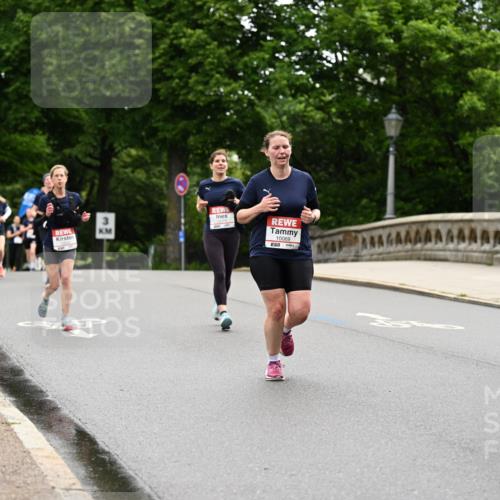 14.06.2026 - REWE Women's Run Dr. Thomas Lammeyer http://msf.ph/oto/9766477 14.06.2026 09:41:55 Laufen 3, 10069, 57 meine-sportfotos.de