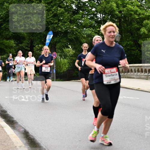 14.06.2026 - REWE Women's Run Dr. Thomas Lammeyer http://msf.ph/oto/9766606 14.06.2026 09:42:04 Laufen 30, 11016, 10932 meine-sportfotos.de