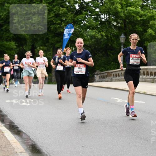 14.06.2026 - REWE Women's Run Dr. Thomas Lammeyer http://msf.ph/oto/9766623 14.06.2026 09:42:06 Laufen 5, 30, 11016, 10377 meine-sportfotos.de