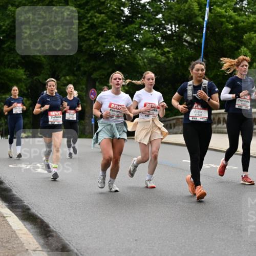 14.06.2026 - REWE Women's Run Dr. Thomas Lammeyer http://msf.ph/oto/9766654 14.06.2026 09:42:08 Laufen 10134, 10133, 11501, 57, 10802, 7 meine-sportfotos.de