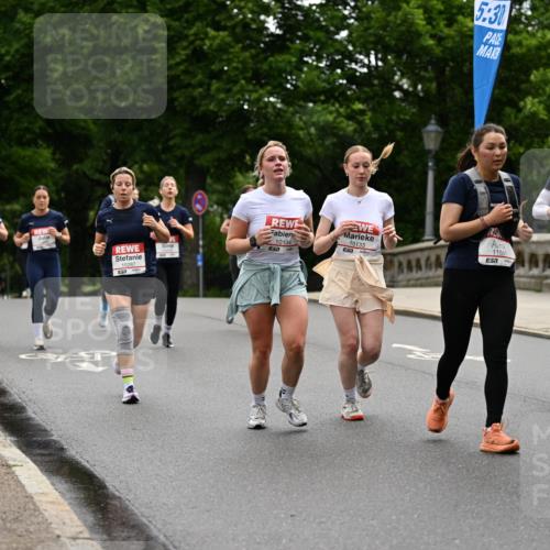 14.06.2026 - REWE Women's Run Dr. Thomas Lammeyer http://msf.ph/oto/9766660 14.06.2026 09:42:09 Laufen 10134, 10133, 5, 30, 11501, 10802 meine-sportfotos.de