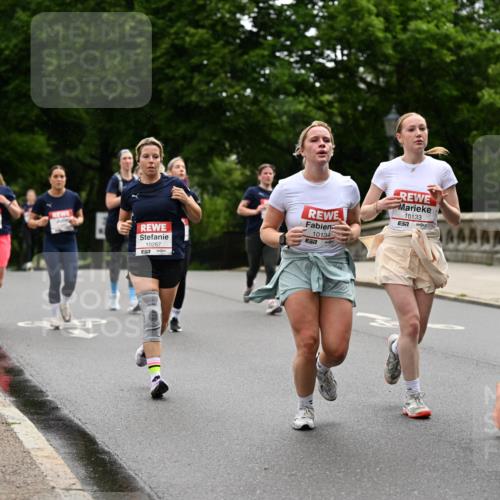 14.06.2026 - REWE Women's Run Dr. Thomas Lammeyer http://msf.ph/oto/9766671 14.06.2026 09:42:10 Laufen 10134, 57, 10133, 57, 10287, 1150 meine-sportfotos.de