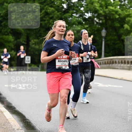 14.06.2026 - REWE Women's Run Dr. Thomas Lammeyer http://msf.ph/oto/9766705 14.06.2026 09:42:13 Laufen 10736, 57, 11248, 10479 meine-sportfotos.de
