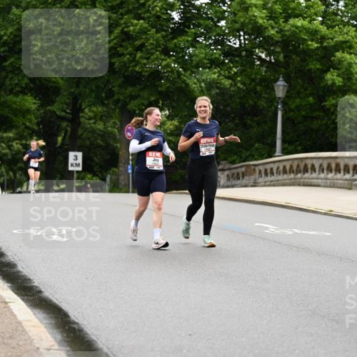 14.06.2026 - REWE Women's Run Dr. Thomas Lammeyer http://msf.ph/oto/9766764 14.06.2026 09:42:18 Laufen 3, 10934 meine-sportfotos.de