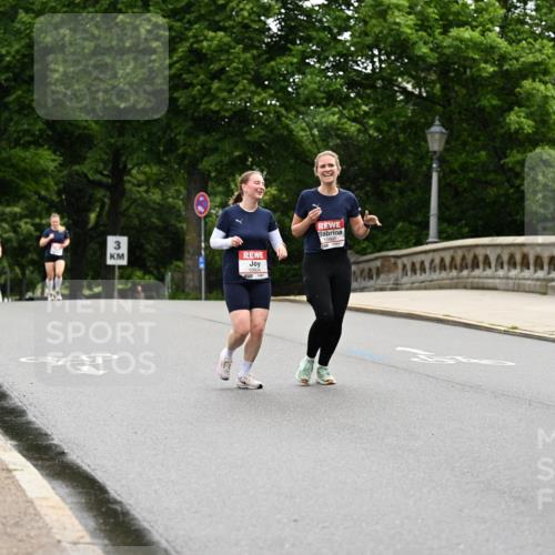14.06.2026 - REWE Women's Run Dr. Thomas Lammeyer http://msf.ph/oto/9766766 14.06.2026 09:42:18 Laufen 3, 10934 meine-sportfotos.de