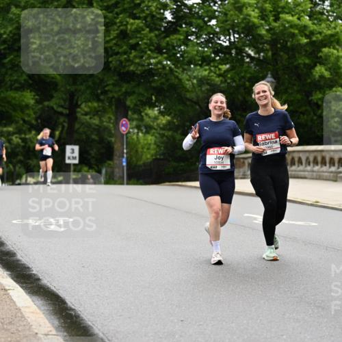 14.06.2026 - REWE Women's Run Dr. Thomas Lammeyer http://msf.ph/oto/9766780 14.06.2026 09:42:19 Laufen 400, 10934, 0960 meine-sportfotos.de