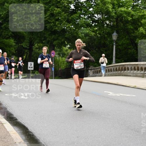 14.06.2026 - REWE Women's Run Dr. Thomas Lammeyer http://msf.ph/oto/9766970 14.06.2026 09:42:34 Laufen 3, 10193 meine-sportfotos.de