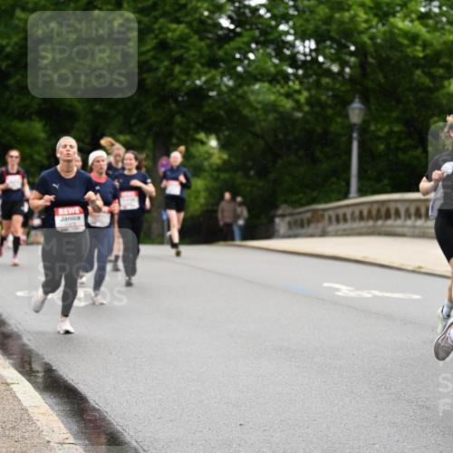 14.06.2026 - REWE Women's Run Dr. Thomas Lammeyer http://msf.ph/oto/9767059 14.06.2026 09:42:42 Laufen 10659, 1999 meine-sportfotos.de