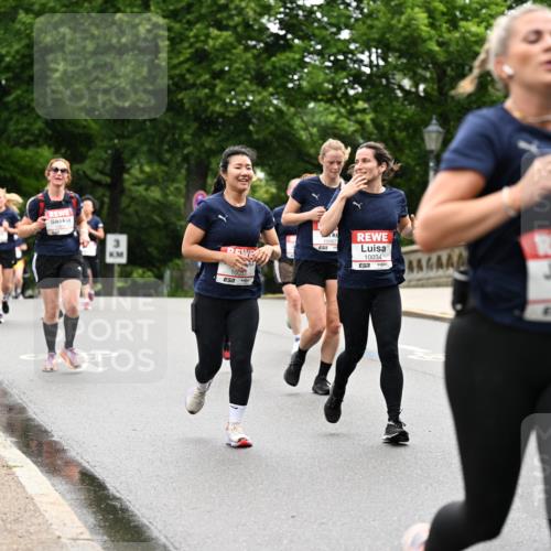 14.06.2026 - REWE Women's Run Dr. Thomas Lammeyer http://msf.ph/oto/9767100 14.06.2026 09:42:45 Laufen 10033, 7, 10034 meine-sportfotos.de