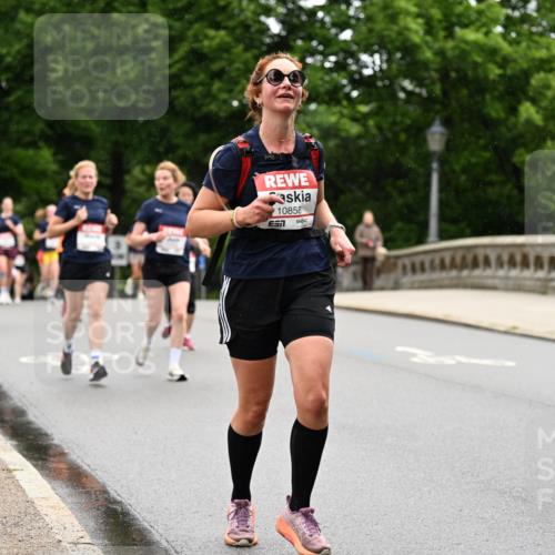 14.06.2026 - REWE Women's Run Dr. Thomas Lammeyer http://msf.ph/oto/9767128 14.06.2026 09:42:48 Laufen 10858 meine-sportfotos.de