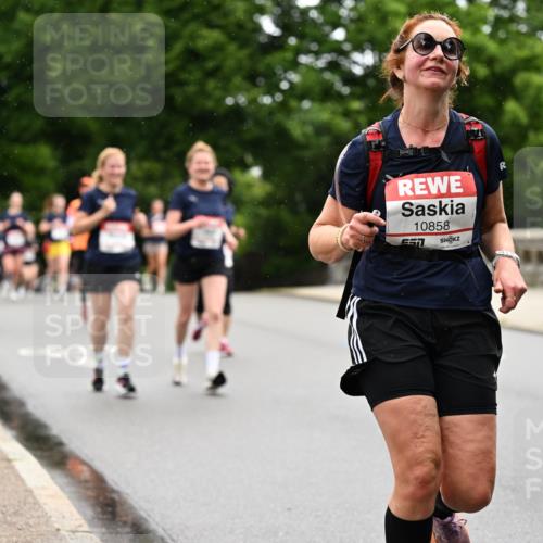 14.06.2026 - REWE Women's Run Dr. Thomas Lammeyer http://msf.ph/oto/9767132 14.06.2026 09:42:48 Laufen 10858, 57 meine-sportfotos.de