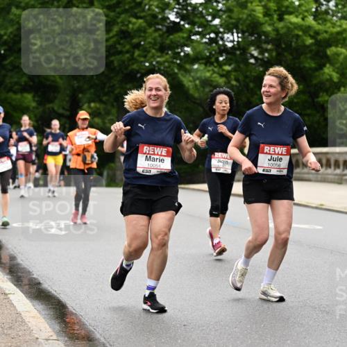 14.06.2026 - REWE Women's Run Dr. Thomas Lammeyer http://msf.ph/oto/9767146 14.06.2026 09:42:50 Laufen 10054, 10056 meine-sportfotos.de